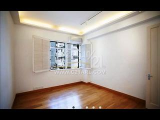Mid Levels Central - Hong Lok Mansion 02