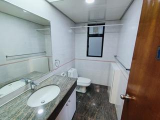 Mid Levels Central - Clovelly Court 06