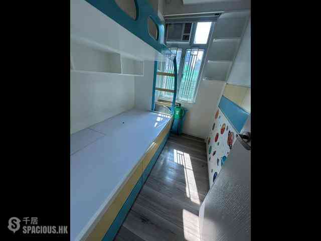 North Point - Cheong Yuen Building 06