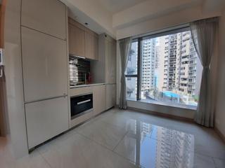 Sai Ying Pun - King's Hill 02