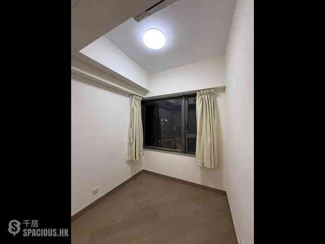 Tseung Kwan O - The Wings Ocean Wings Block 2 17