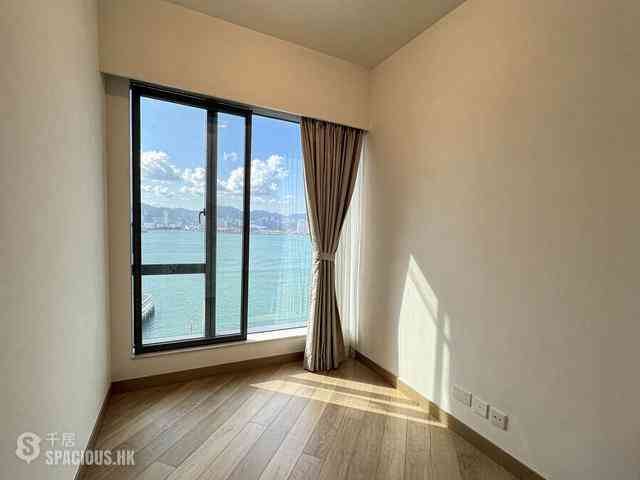 North Point - Victoria Harbour 05