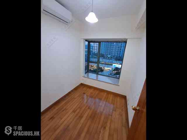 Tai Kok Tsui - Park Avenue Phase 1 Block 9 01