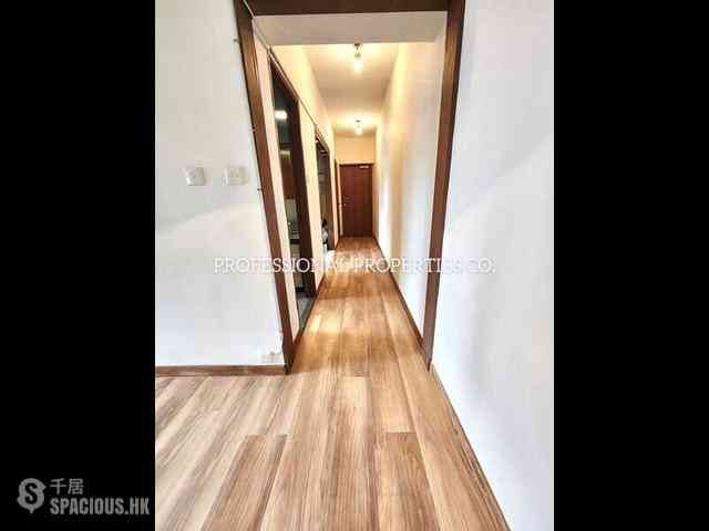 Tai Hang - Winway Court 04