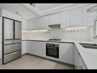 The Peak - Barker Villa 05