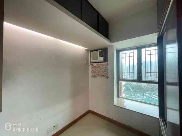 Tseung Kwan O - The Grandiose Block 3 05
