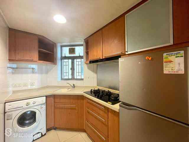 Tseung Kwan O - The Grandiose Block 3 06
