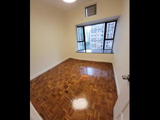 Mid Levels Central - Flourish Court 05