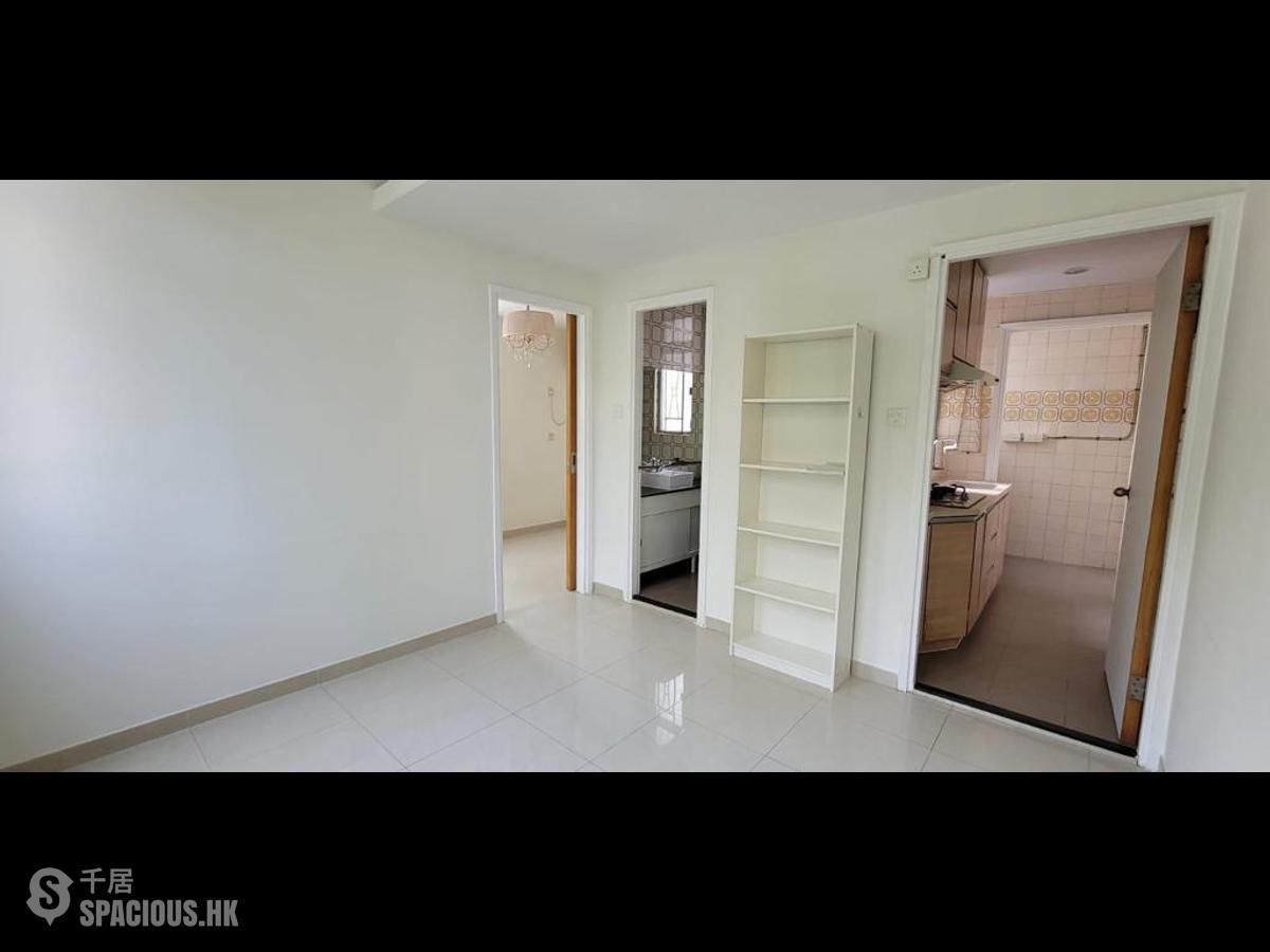 Kennedy Town - Smith Court 01