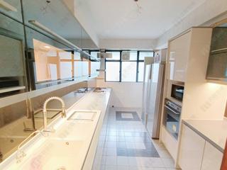 Mid Levels Central - Clovelly Court Block 1 06