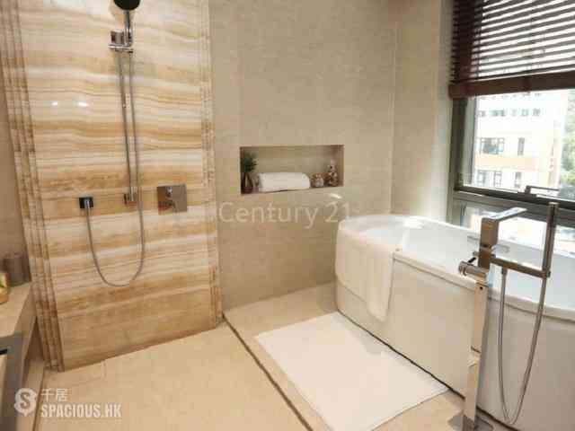 Mid Levels Central - 3, MacDonnell Road 07