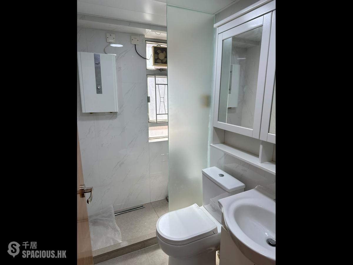 Sai Ying Pun - Ying Wa Court 01