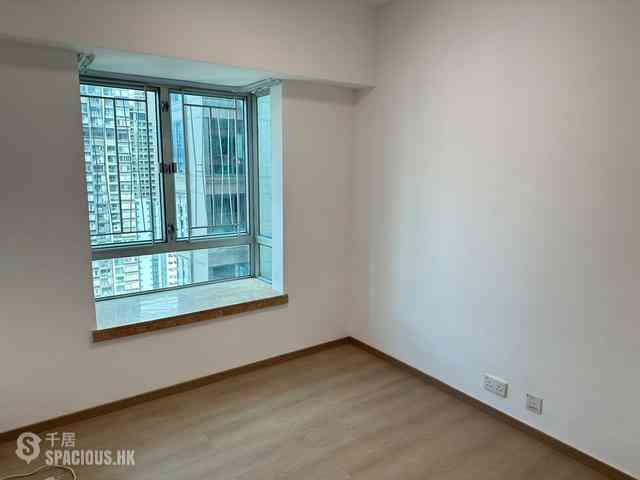 Sai Ying Pun - Ying Wa Court 03