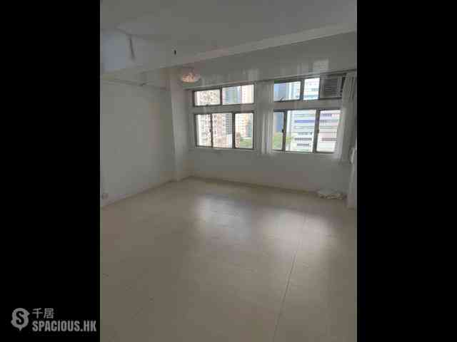 Wan Chai - Southern Commercial Building 05