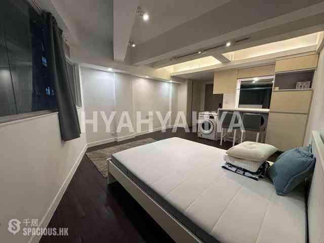 Central - 68 Hollywood Road 03