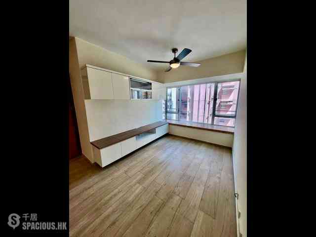 Sai Ying Pun - Ying Wa Court 02