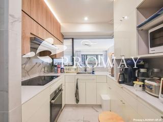 Mid Levels West - Realty Gardens London Court (Block 1) London Court 11