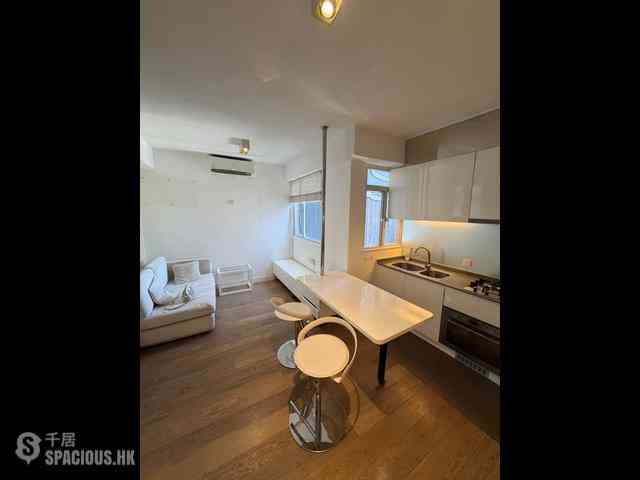 Mid Levels Central - Jadestone Court 01