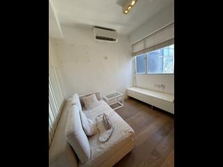 Mid Levels Central - Jadestone Court 02