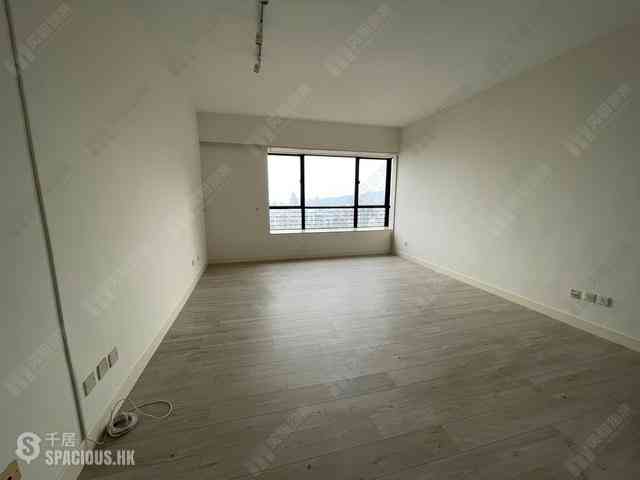 Mid Levels Central - Clovelly Court 03