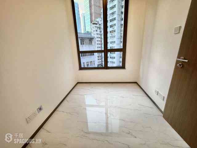 Wan Chai - One Wood Road 04
