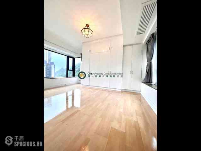 Mid Levels Central - Yukon Court 04