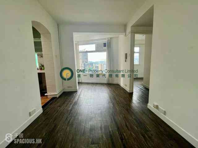 Sai Ying Pun - Kam Fung Mansion 02