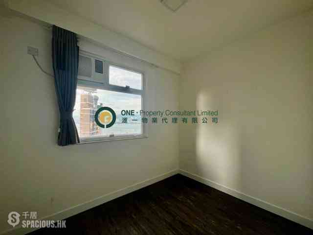 Sai Ying Pun - Kam Fung Mansion 07
