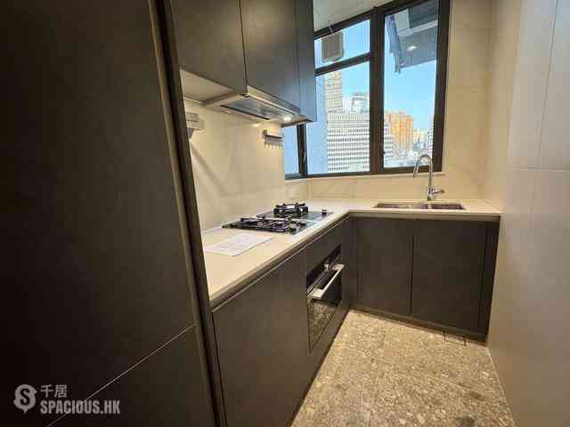 Wan Chai - One Wood Road 10