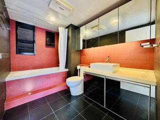 Happy Valley - The Broadville 05