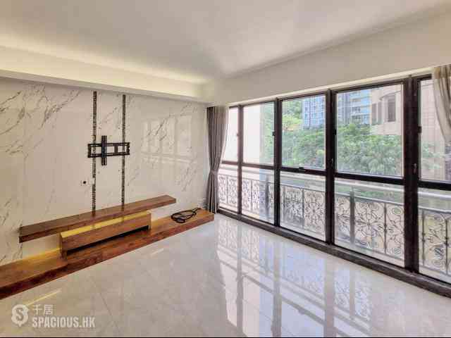 Mid Levels Central - Clovelly Court Block 2 02
