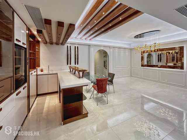 Mid Levels Central - Clovelly Court Block 2 03