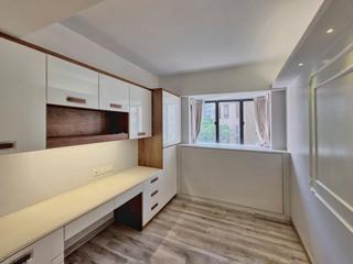 Mid Levels Central - Clovelly Court Block 2 06