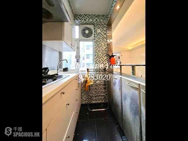Wan Chai - Antung Building 05