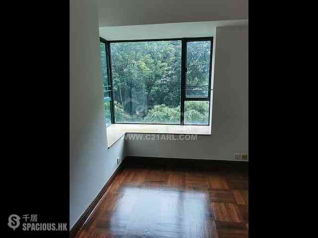 Mid Levels Central - Hillsborough Court 06
