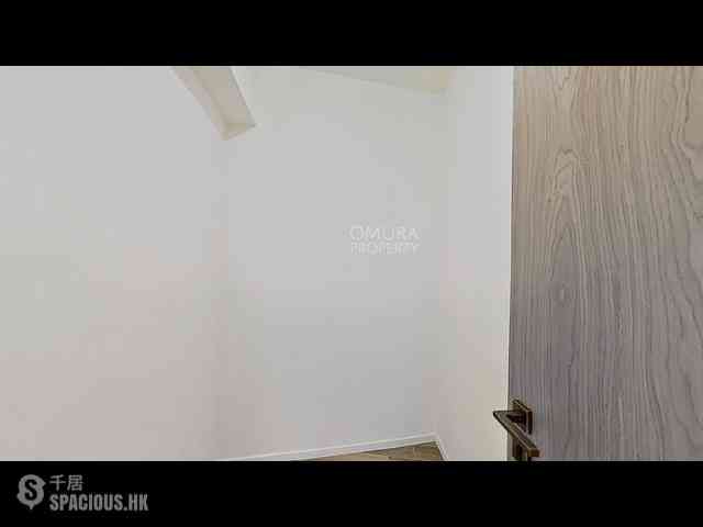 Mid Levels Central - St. Joan Court 07