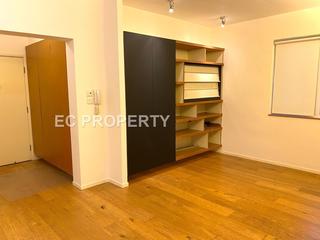 Stubbs Road - Miramar Villa 04