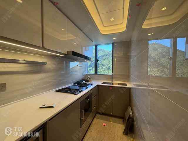 Wong Chuk Hang - The Southside Phase 4A 07