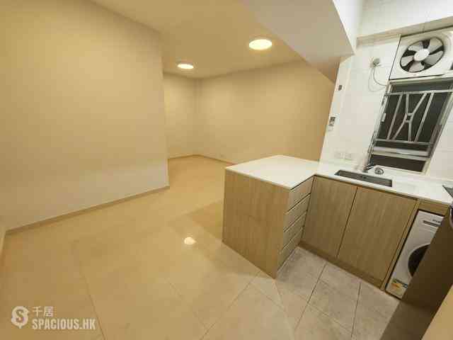 Quarry Bay - Kam Hoi Mansion 07