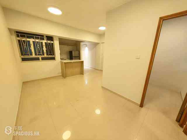 Quarry Bay - Kam Hoi Mansion 05