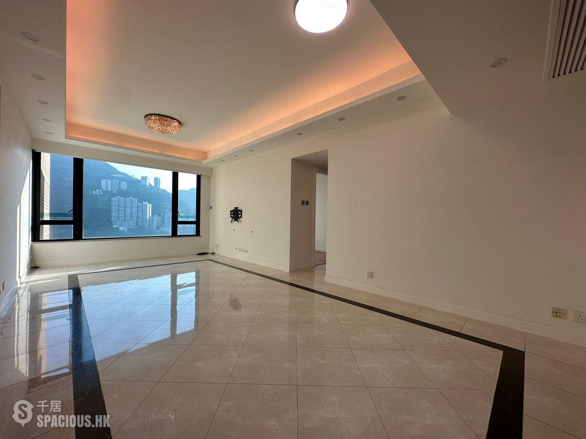 Leighton Hill - The Leighton Hill Block 1 01