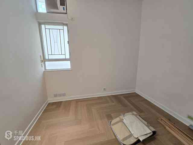 Kennedy Town - Hee Wong Terrace Block 8 04