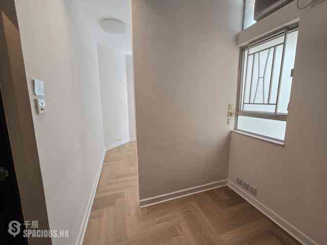 Kennedy Town - Hee Wong Terrace Block 8 06