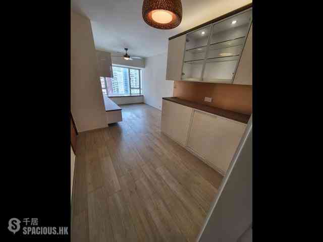 Sai Ying Pun - Ying Wa Court 01