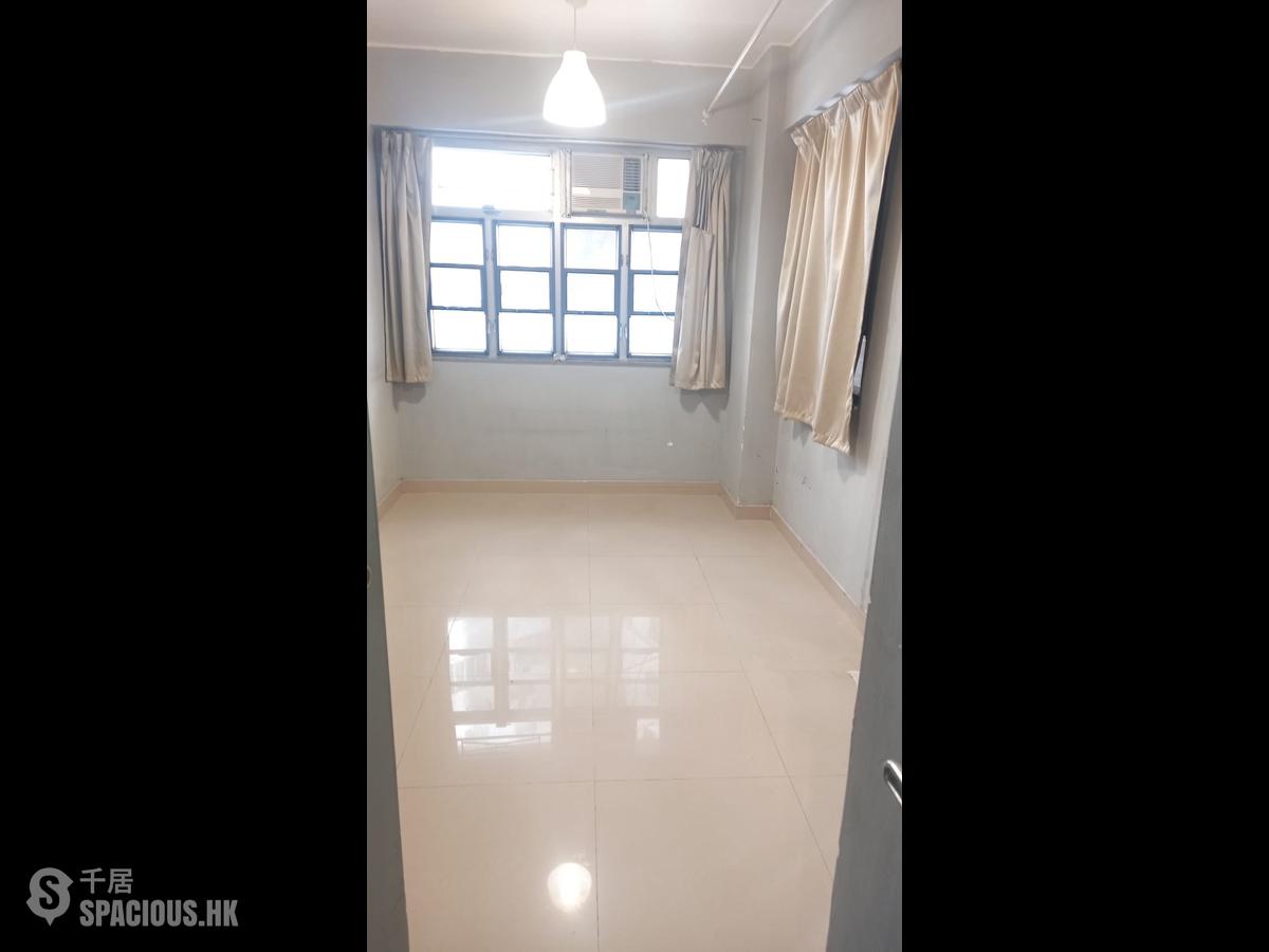 Sheung Wan - Ko Shing Building 01