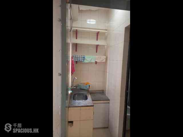 Sheung Wan - Ko Shing Building 05
