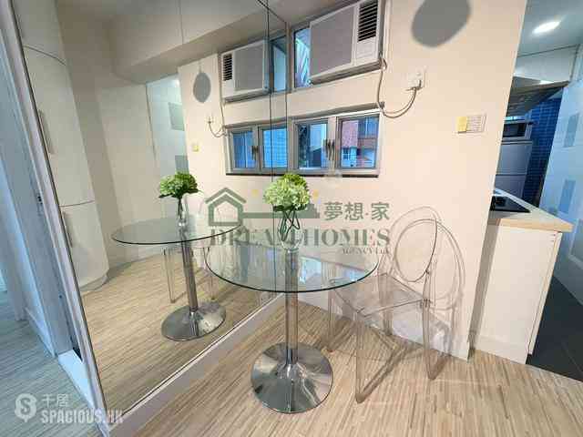 Mid Levels West - Cartwright Gardens 07
