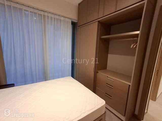 Central - One Central Place 10
