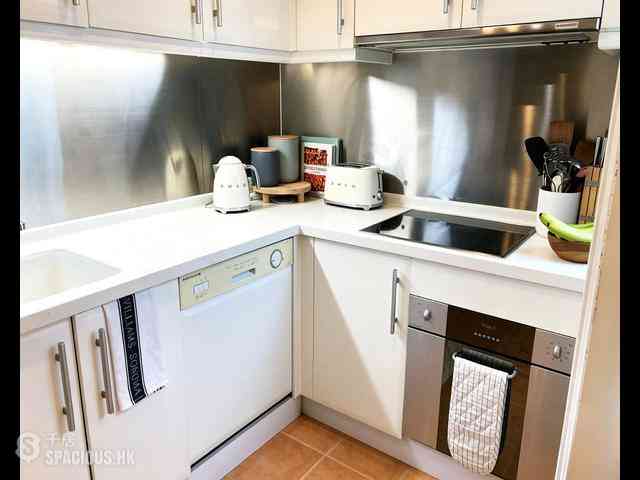 Mid Levels Central - Goldwin Heights 10
