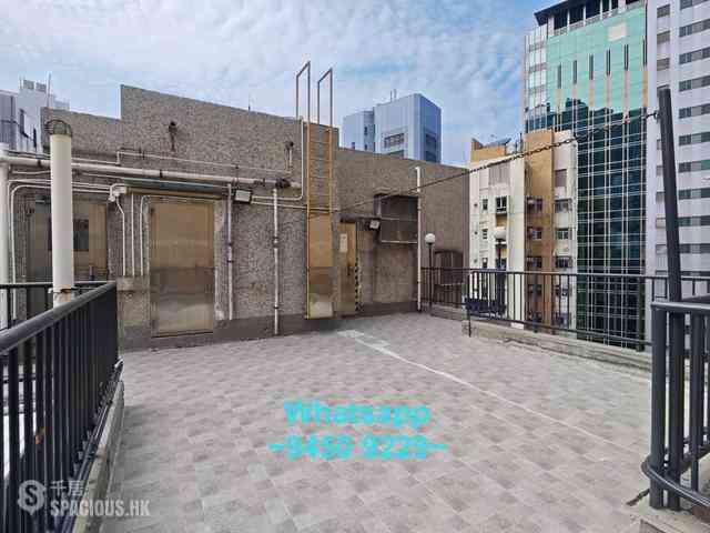 Sheung Wan - Shun Loong Building 08